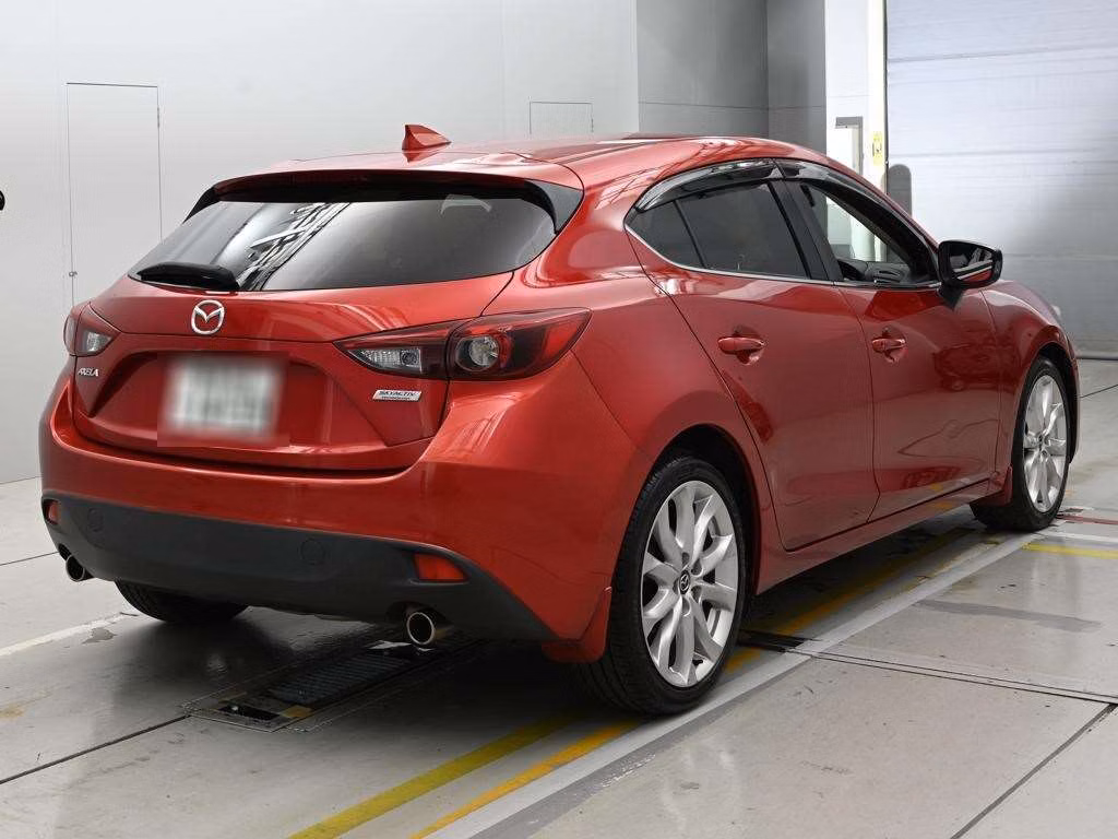 MAZDA AXELA