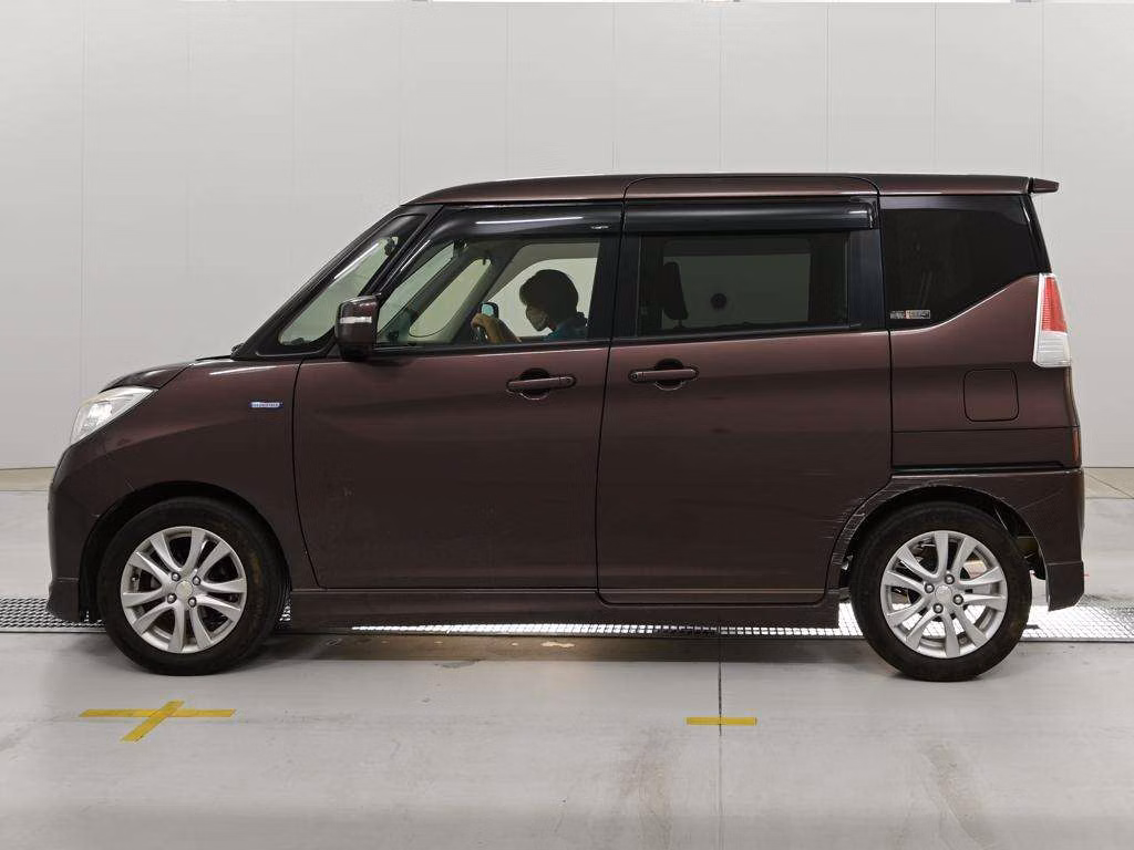 MITSUBISHI DELICA D:2
