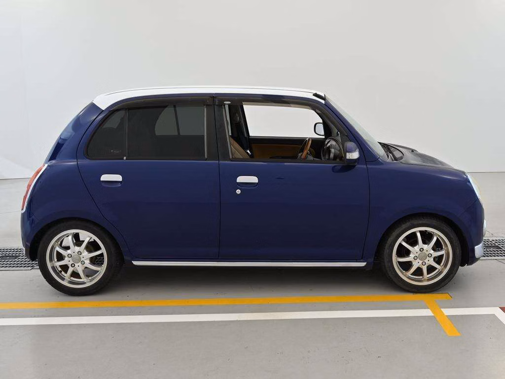 DAIHATSU MIRA GINO