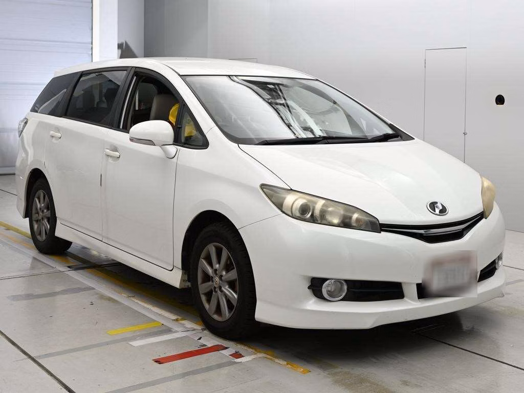 TOYOTA WISH