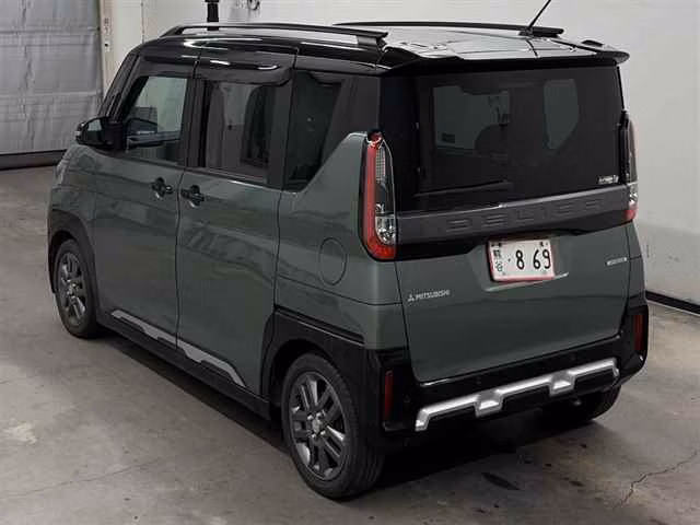 MITSUBISHI DELICA MINI