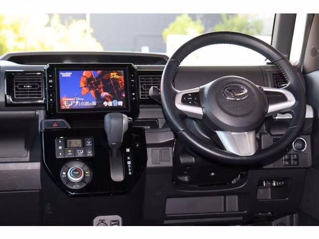 DAIHATSU WAKE