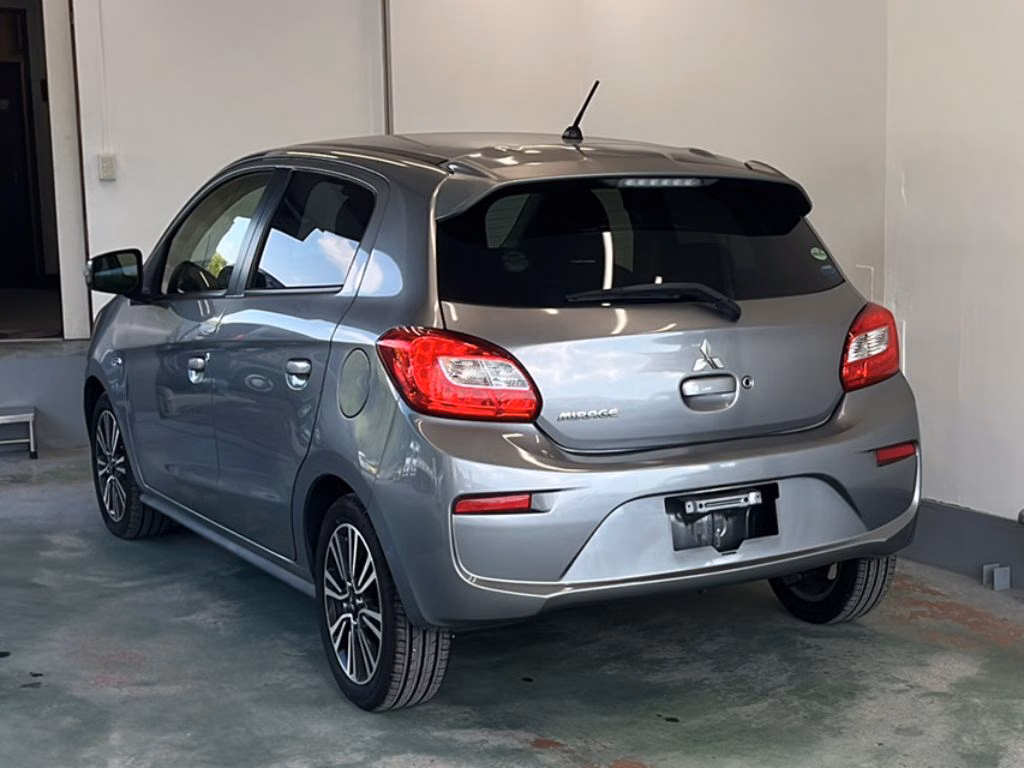 MITSUBISHI MIRAGE