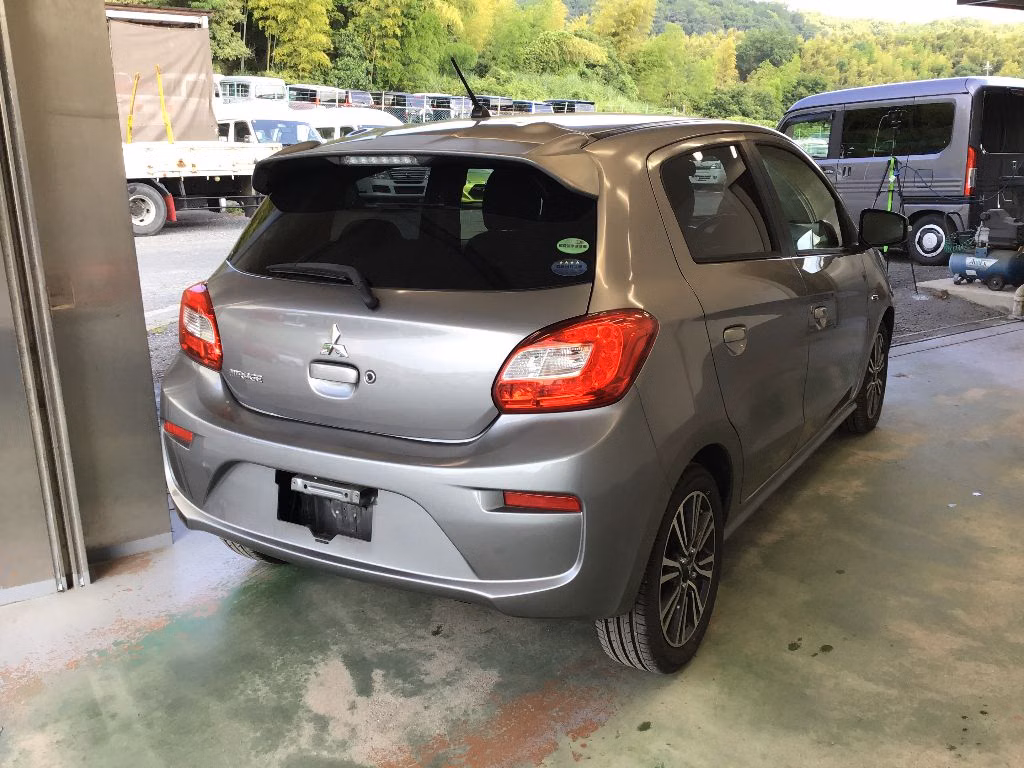 MITSUBISHI MIRAGE
