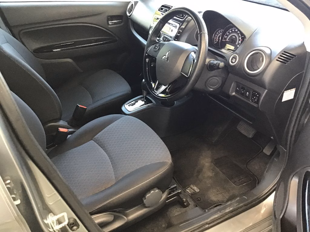 MITSUBISHI MIRAGE