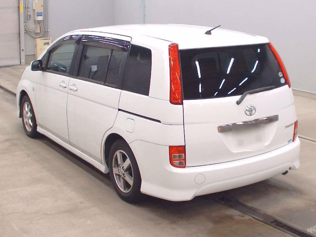TOYOTA ISIS