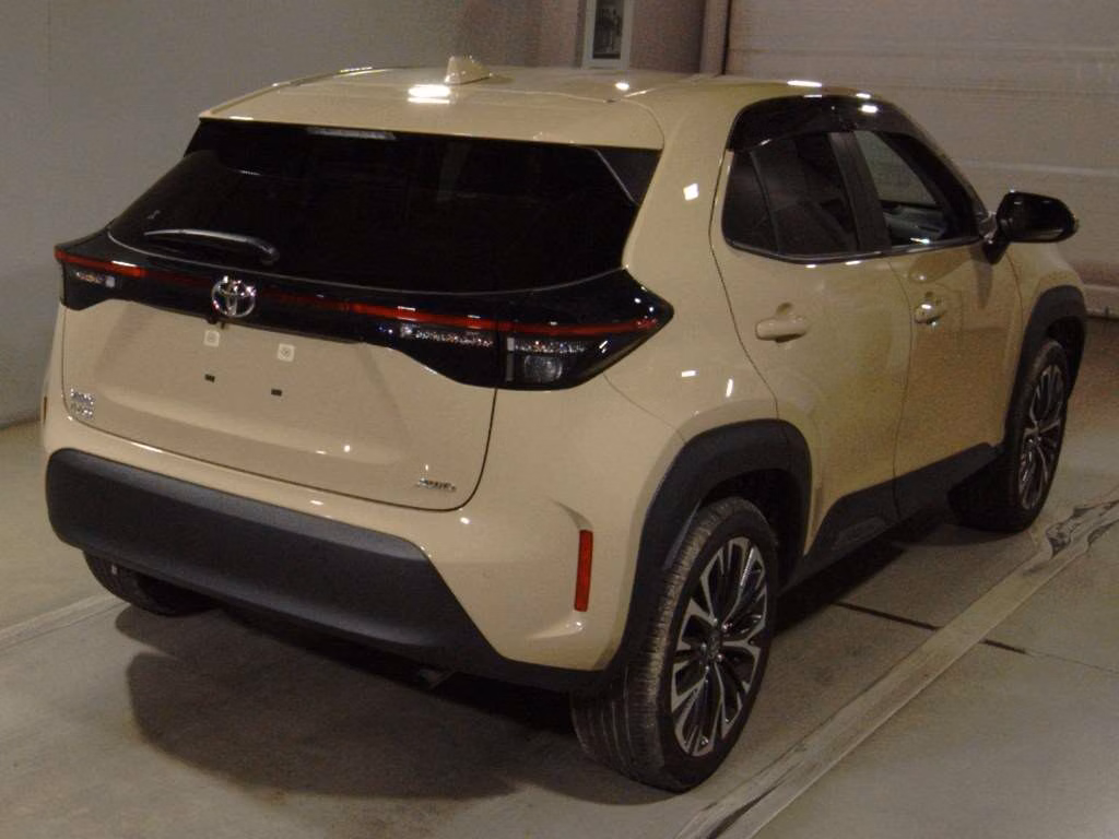 TOYOTA YARIS CROSS
