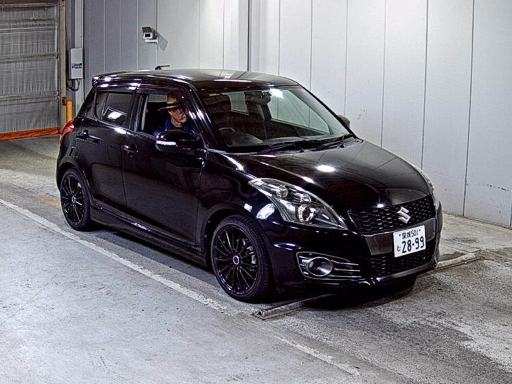 SUZUKI SWIFT
