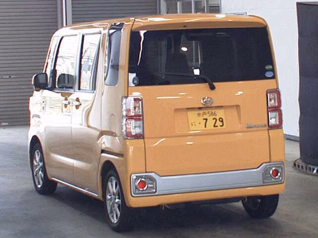 DAIHATSU WAKE