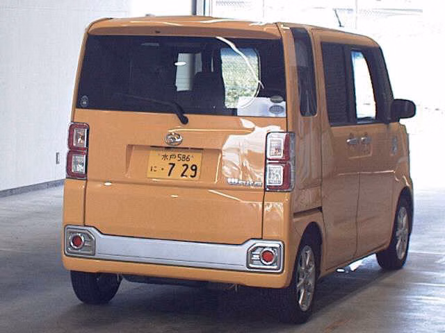 DAIHATSU WAKE