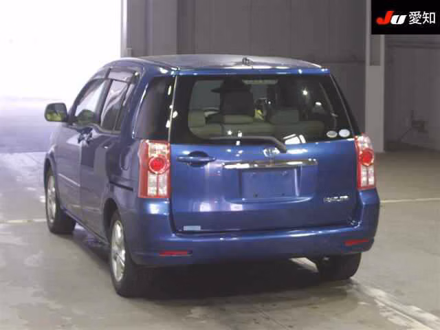 TOYOTA RAUM