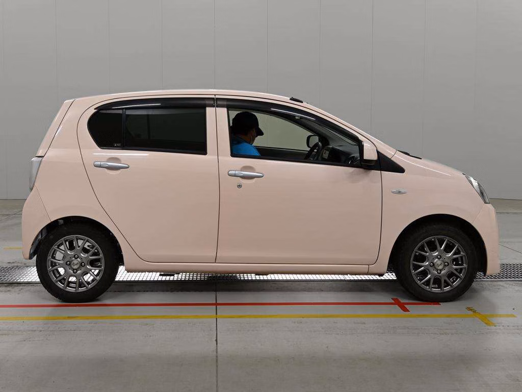 TOYOTA PIXIS EPOCH