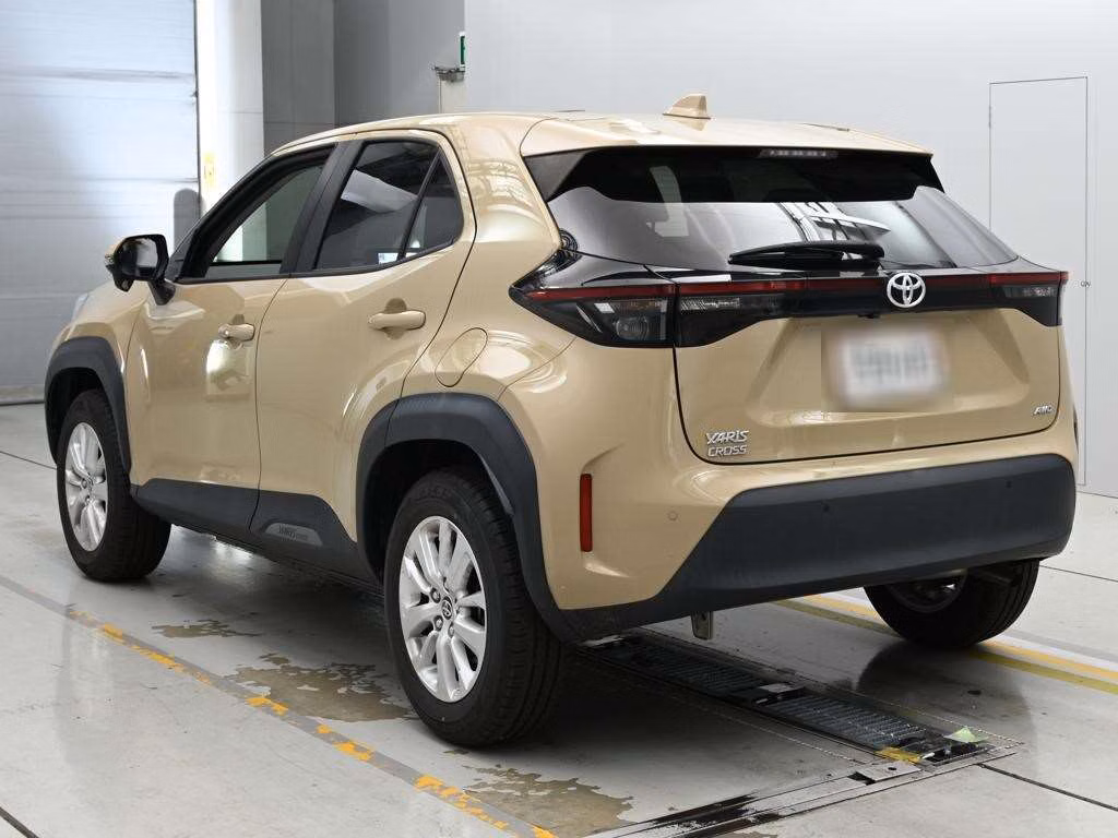 TOYOTA YARIS CROSS
