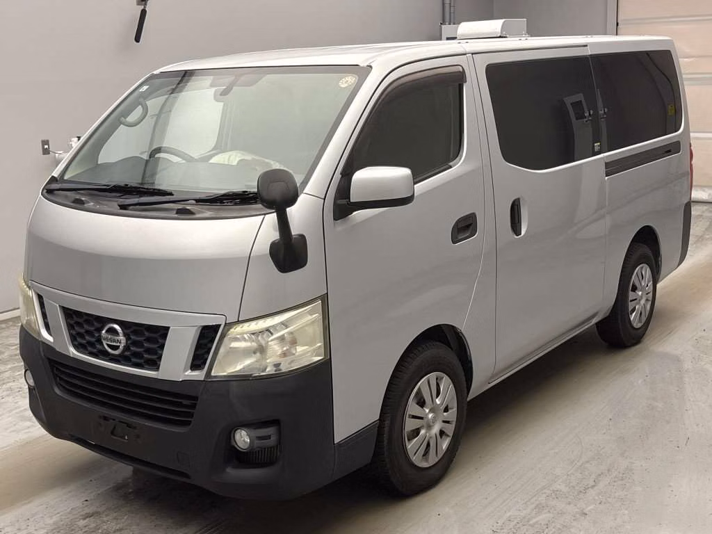 NISSAN NV350 CARAVAN
