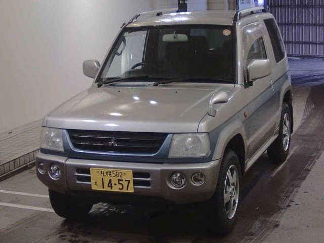 MITSUBISHI PAJERO MINI