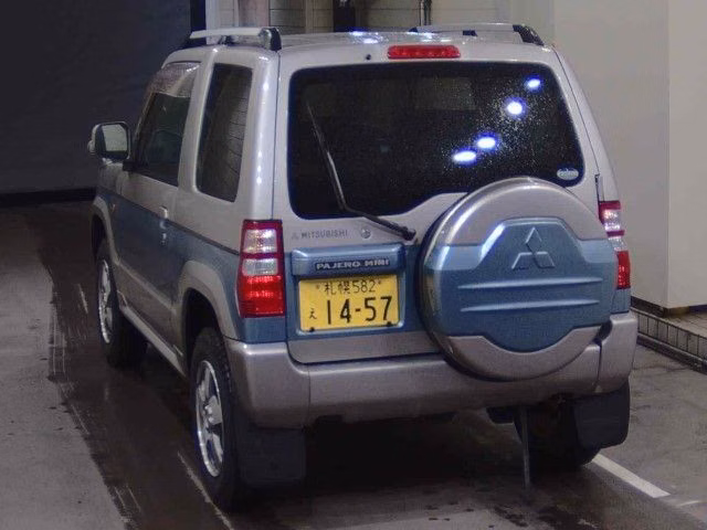 MITSUBISHI PAJERO MINI