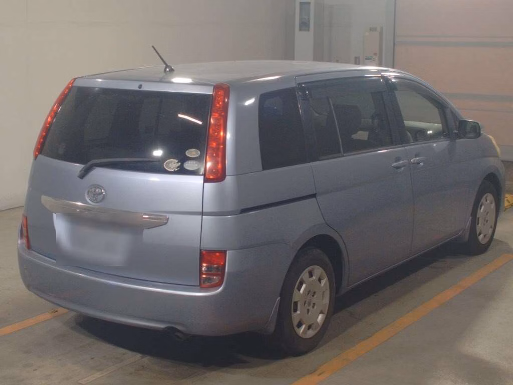 TOYOTA ISIS
