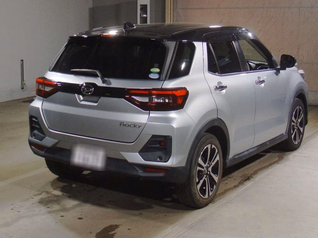 DAIHATSU ROCKY