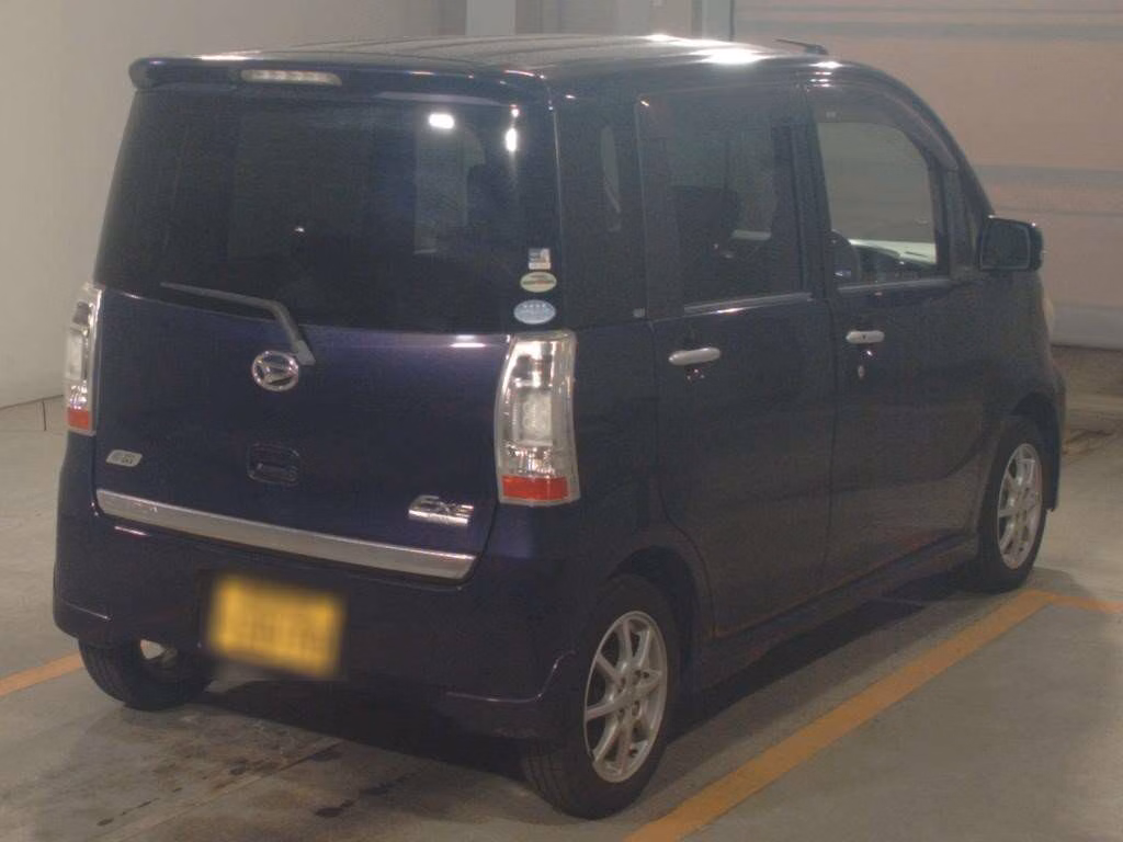 DAIHATSU TANTO EXE