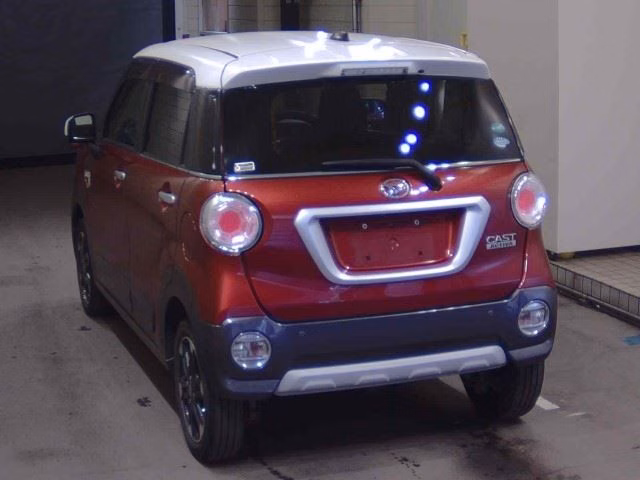 DAIHATSU CAST