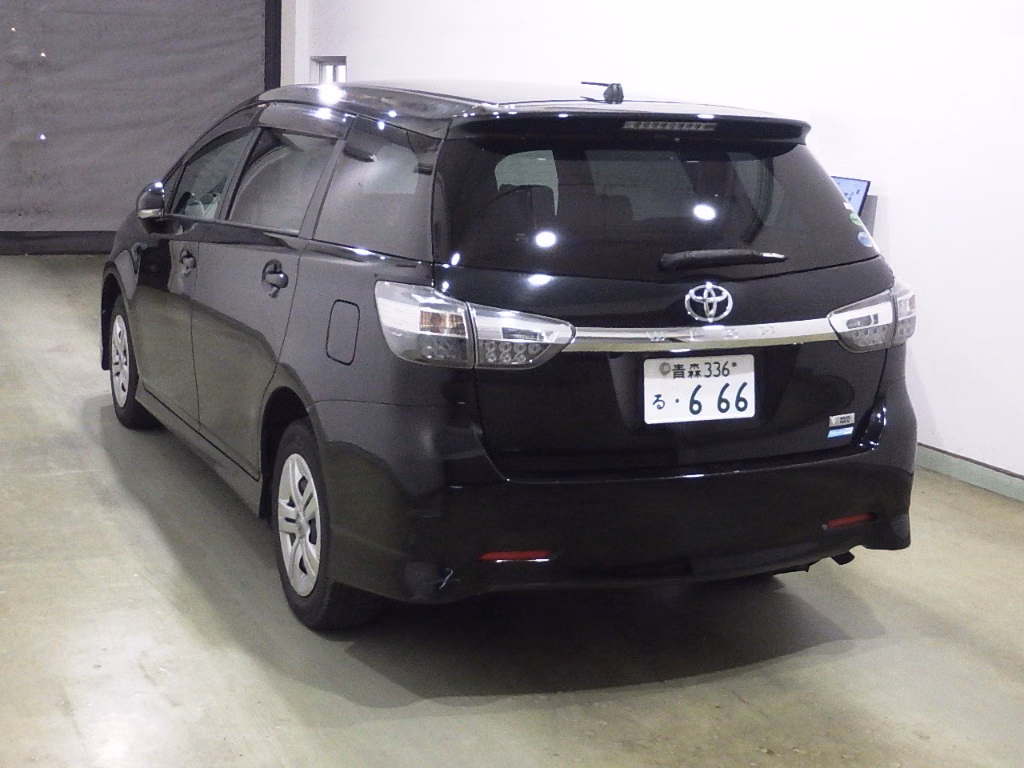 TOYOTA WISH