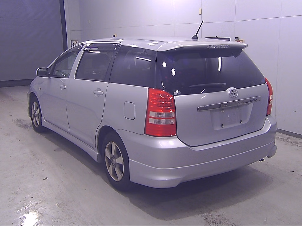 TOYOTA WISH