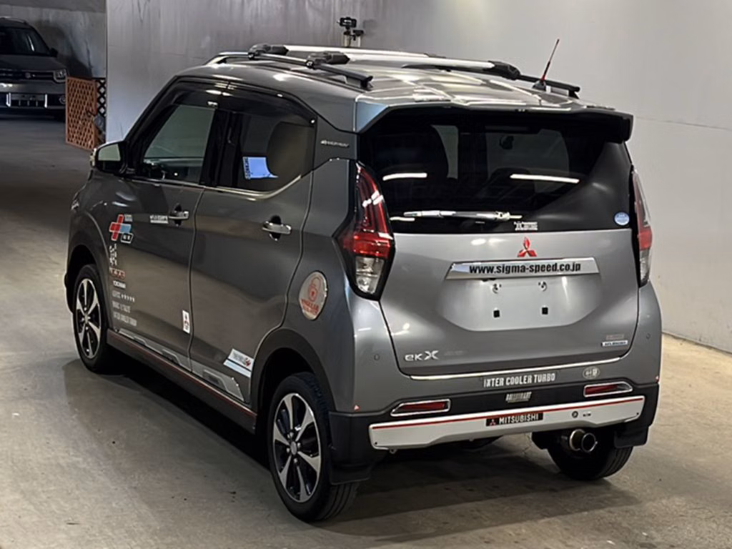 MITSUBISHI EK X