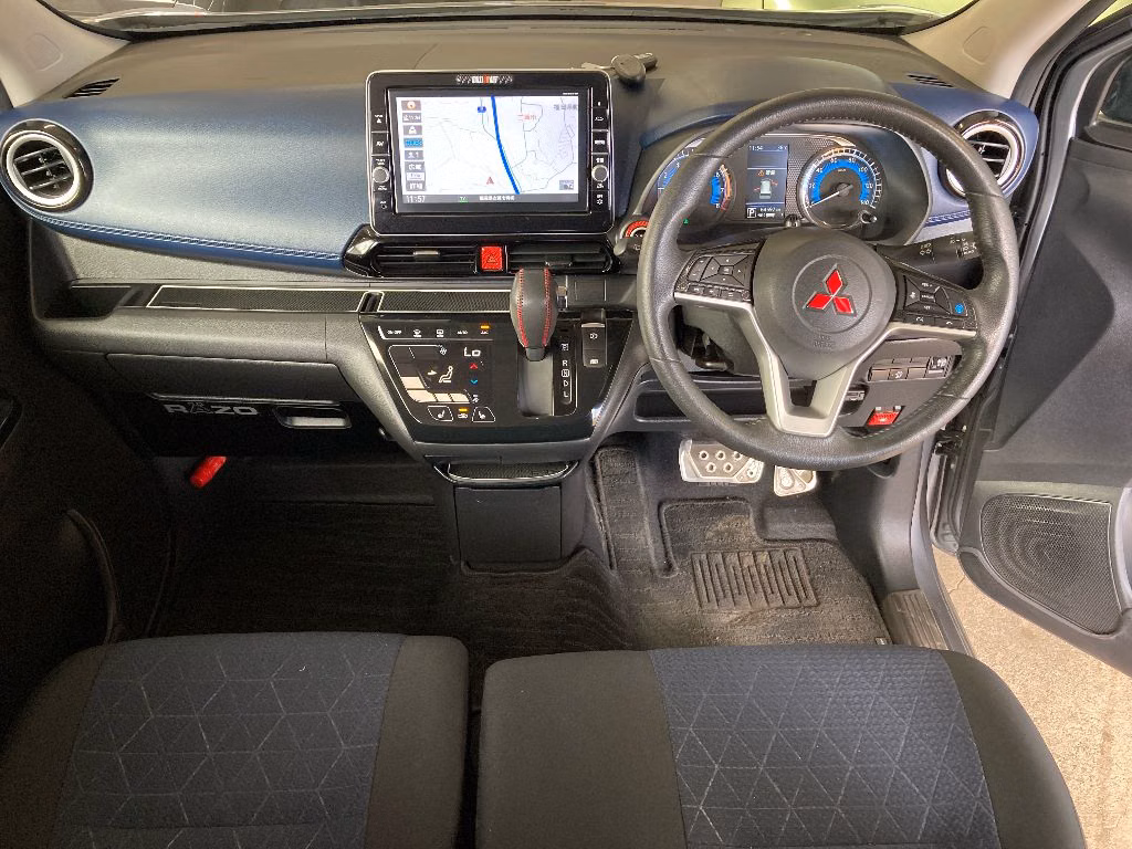 MITSUBISHI EK X
