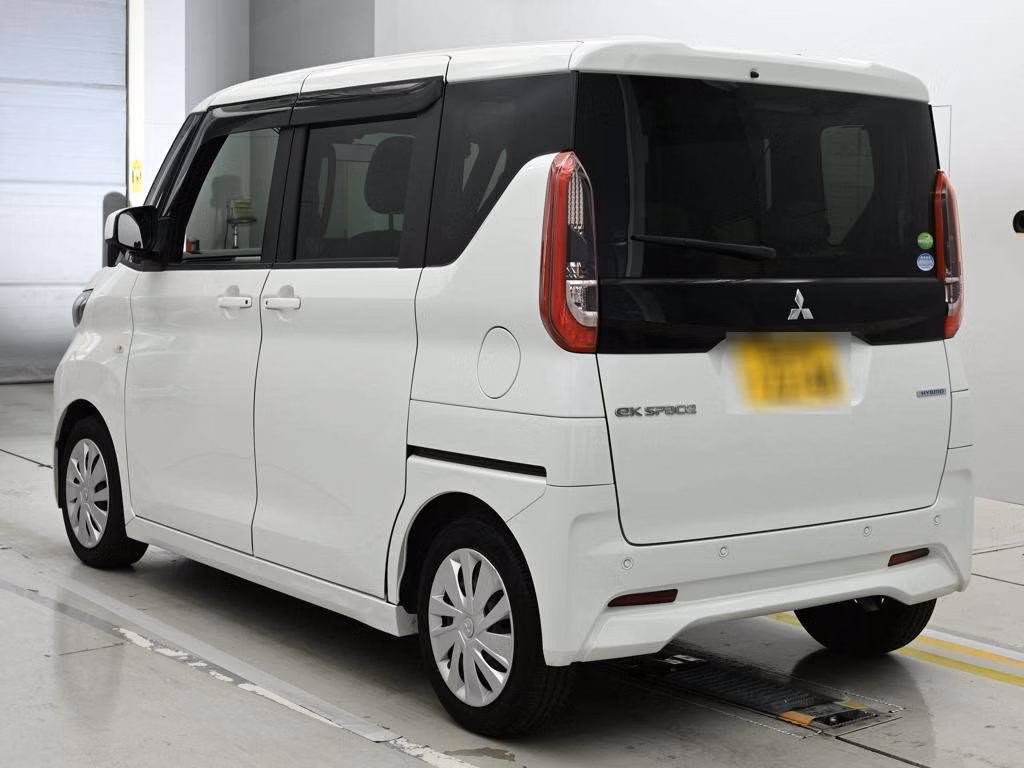 MITSUBISHI EK SPACE