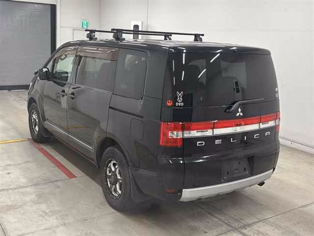 MITSUBISHI DELICA D:5