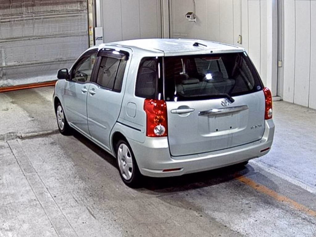TOYOTA RAUM