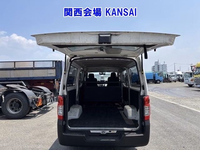 NISSAN NV350 CARAVAN