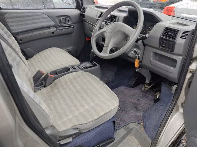 MITSUBISHI TOWN BOX