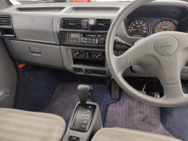 MITSUBISHI TOWN BOX