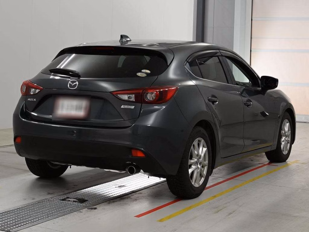 MAZDA AXELA