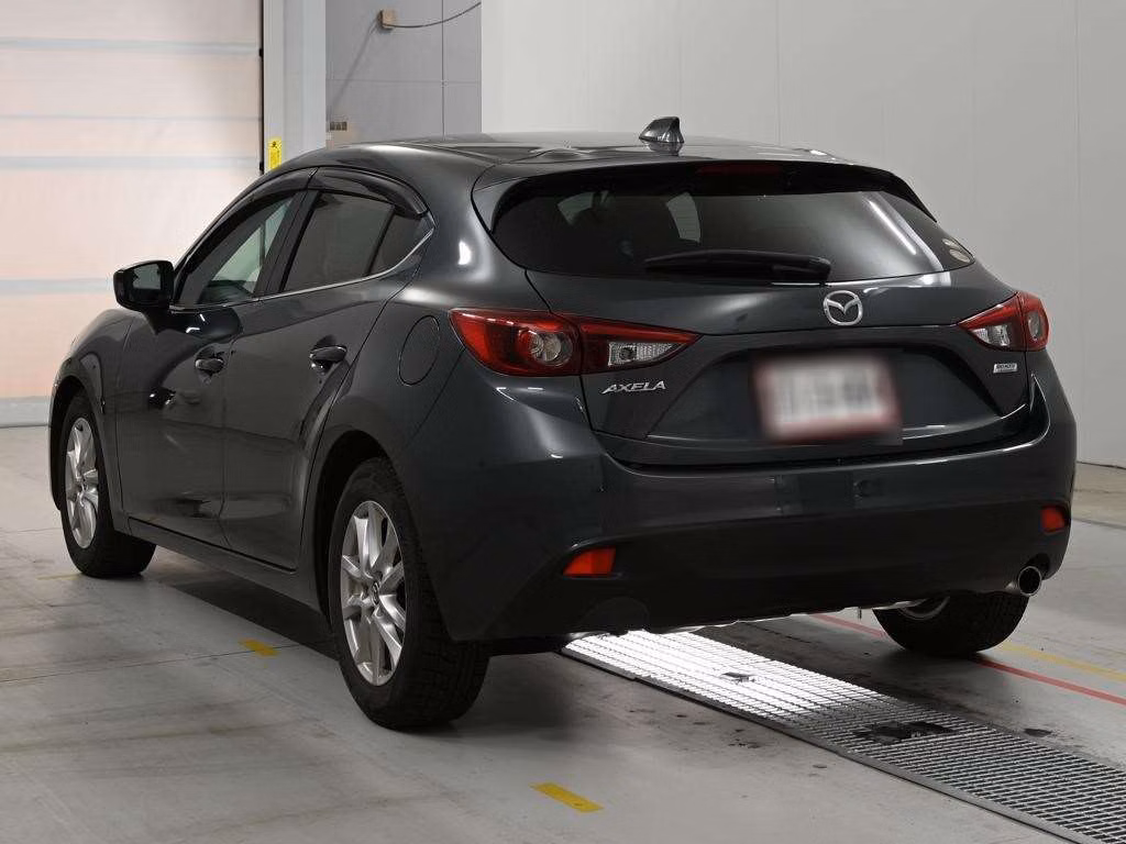MAZDA AXELA