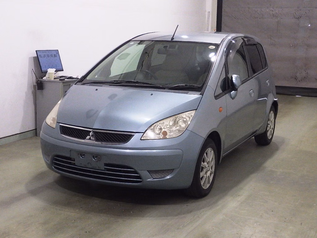 MITSUBISHI COLT