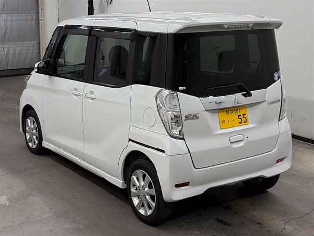 MITSUBISHI EK SPACE