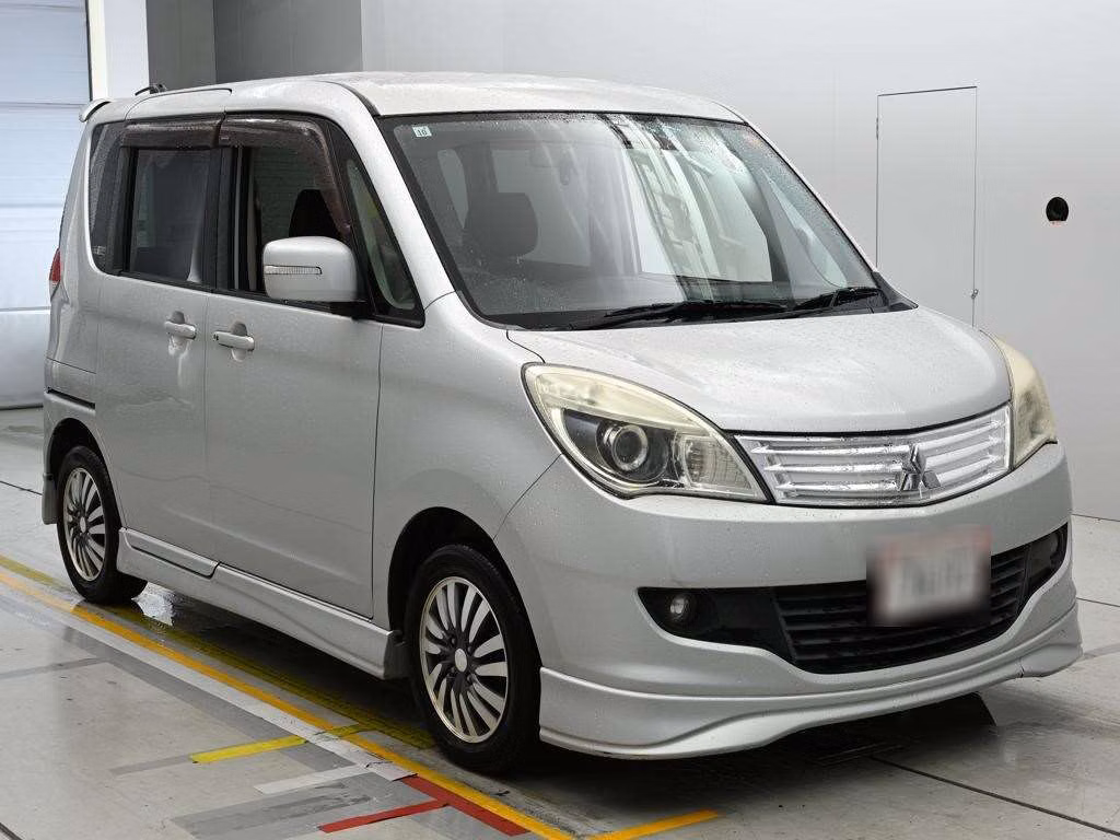 MITSUBISHI DELICA D:2