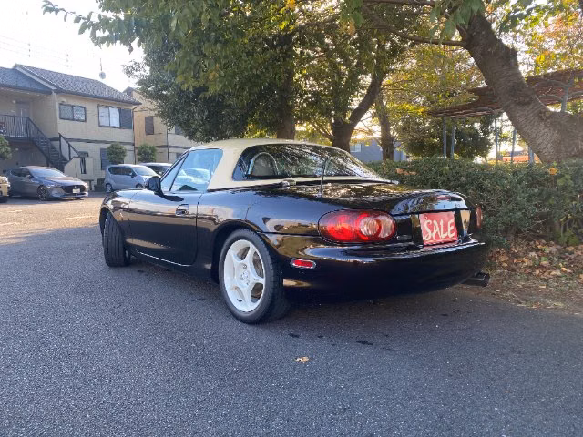 MAZDA ROADSTER