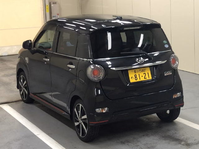 DAIHATSU CAST
