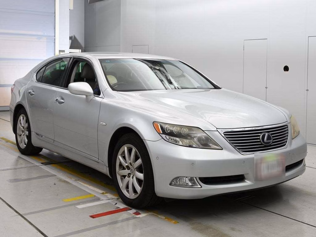 LEXUS LS600H