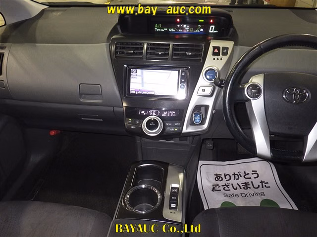 TOYOTA PRIUS ALPHA