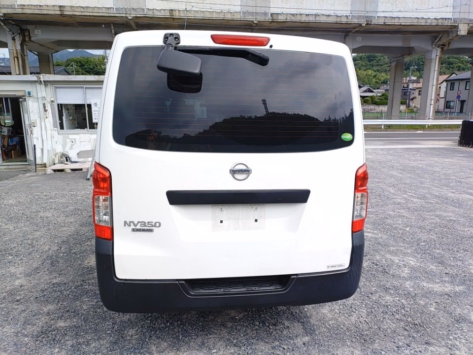 NISSAN NV350 CARAVAN