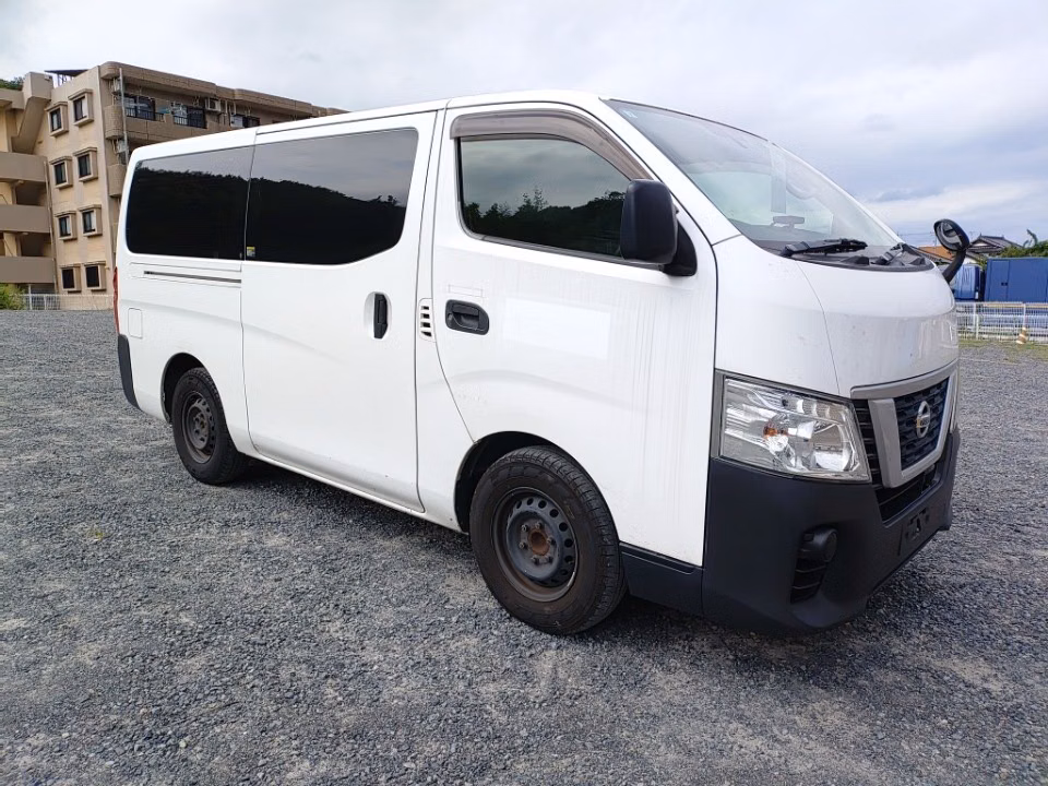 NISSAN NV350 CARAVAN