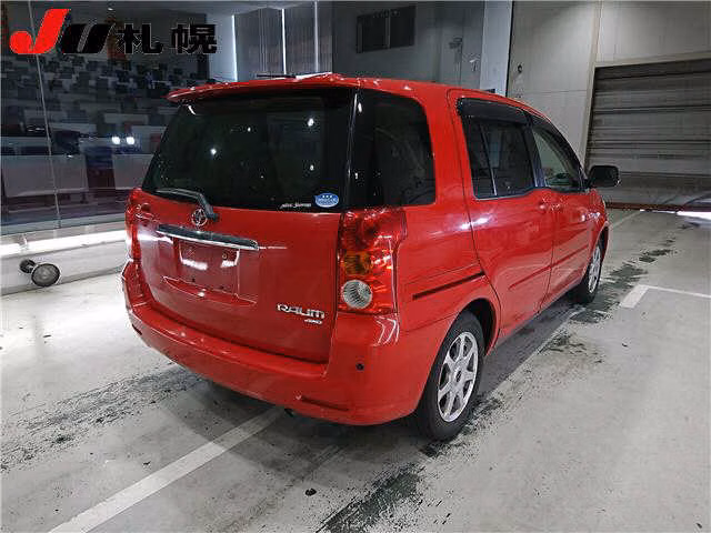 TOYOTA RAUM