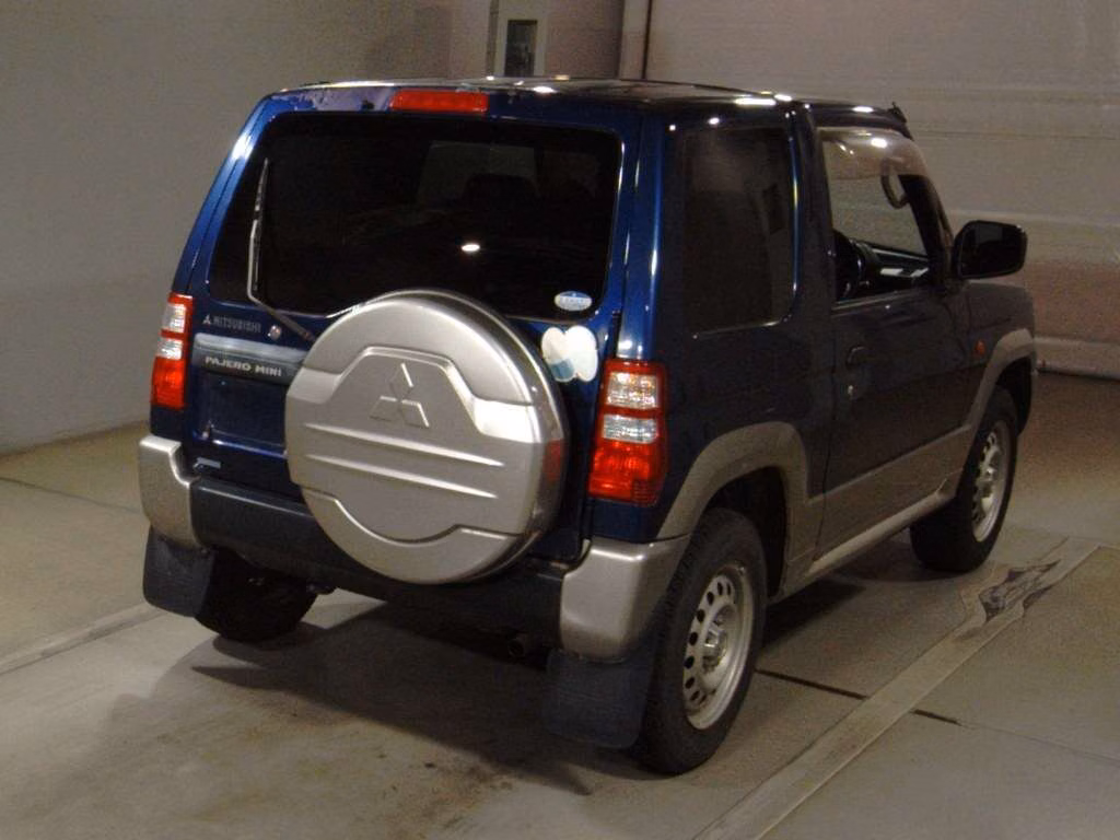 MITSUBISHI PAJERO MINI