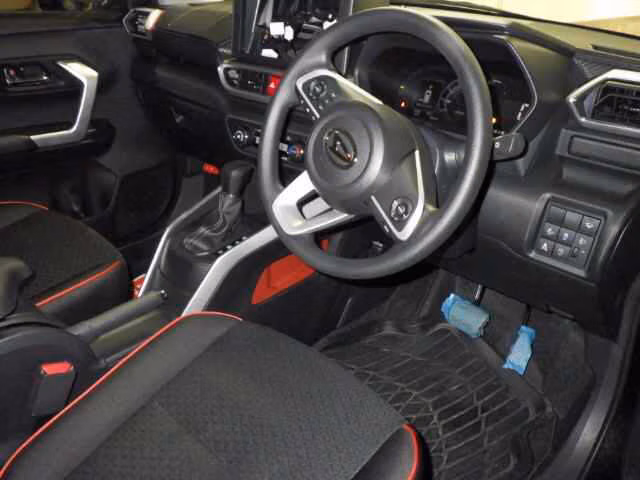 DAIHATSU ROCKY