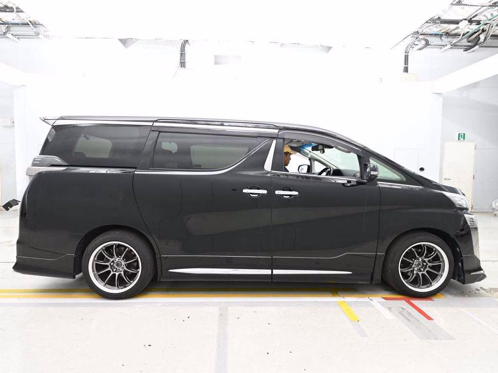 TOYOTA VELLFIRE