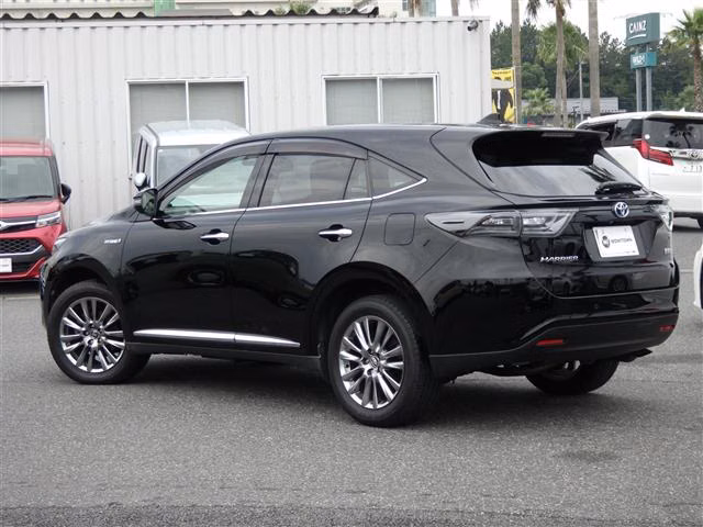 TOYOTA HARRIER
